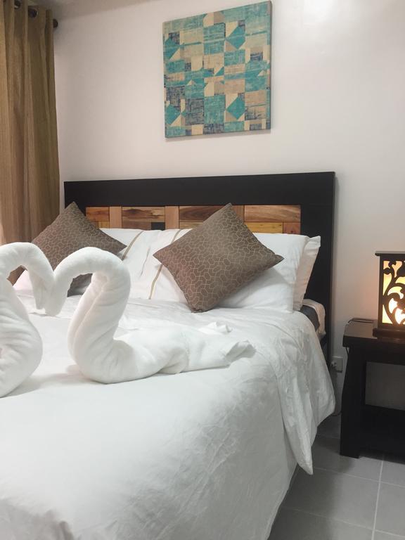 Aaa Condominium Tagaytay City Екстериор снимка