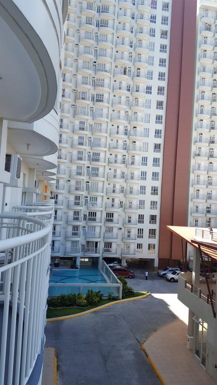Aaa Condominium Tagaytay City Екстериор снимка