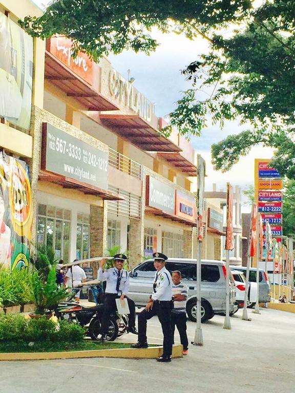 Aaa Condominium Tagaytay City Екстериор снимка
